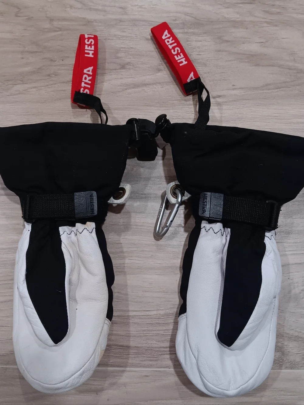 Hestra Army Leather Helis Ski Jr Mitt Black 3